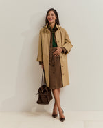 GABARDINA LARGA CON CAPUCHA Y CINTURON