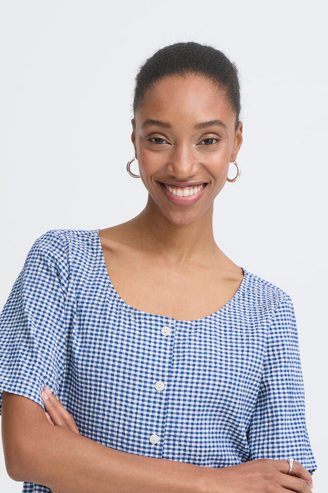 Blusa Cuadros Blanco y Azul con Botones y Manga Corta
