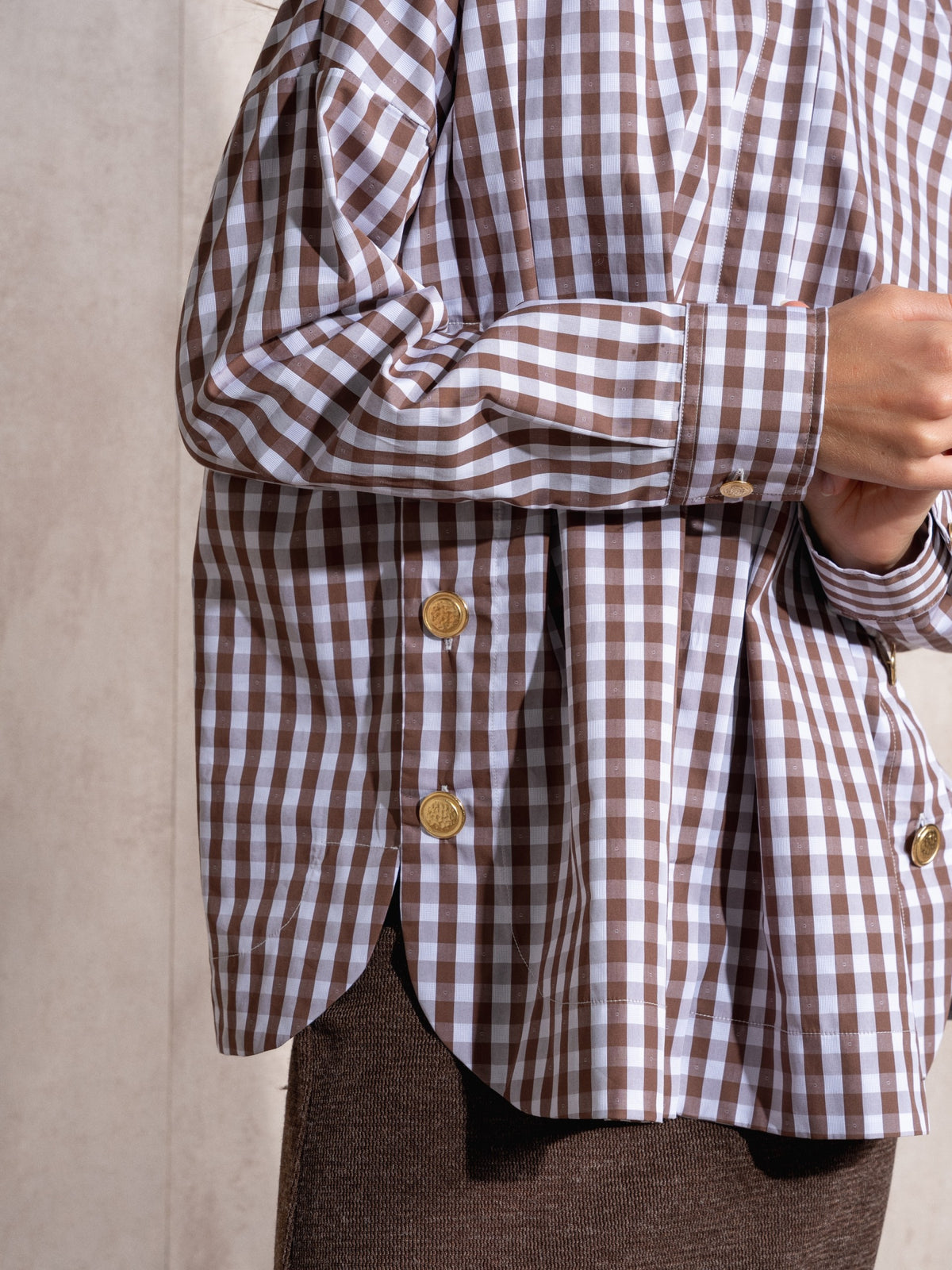 Blusa Oversize Botones Dorados