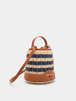 Bolso Bucket de Paja con Rayas y Detalles en Camel