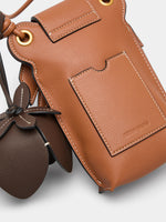 BOLSO MINI CON DETALLE DE LEÓN Y FLOR