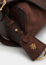 Bolso tipo gamuza de mujer con correa ajustable y detalle metálico