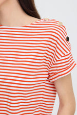 Camiseta Básica con Botones Dorados