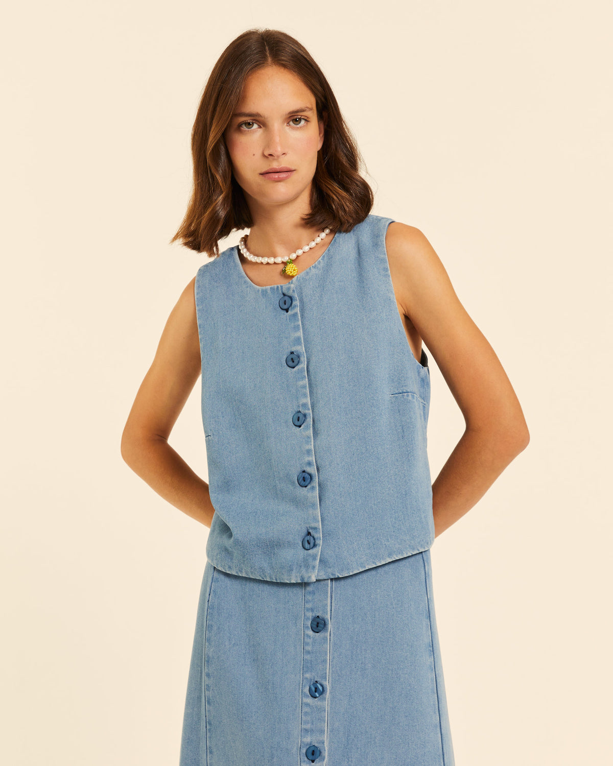 Chaleco Denim Cierre Botones
