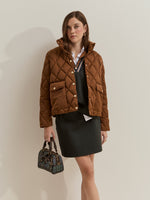 CHAQUETA ACOLCHADA CON BROCHES DORADOS