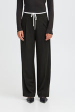 Pantalón Ihkyrra Negro con Detalle a Contraste