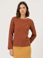 JERSEY PUNTO CANALE CON BOTONES EN MANGAS MARRON