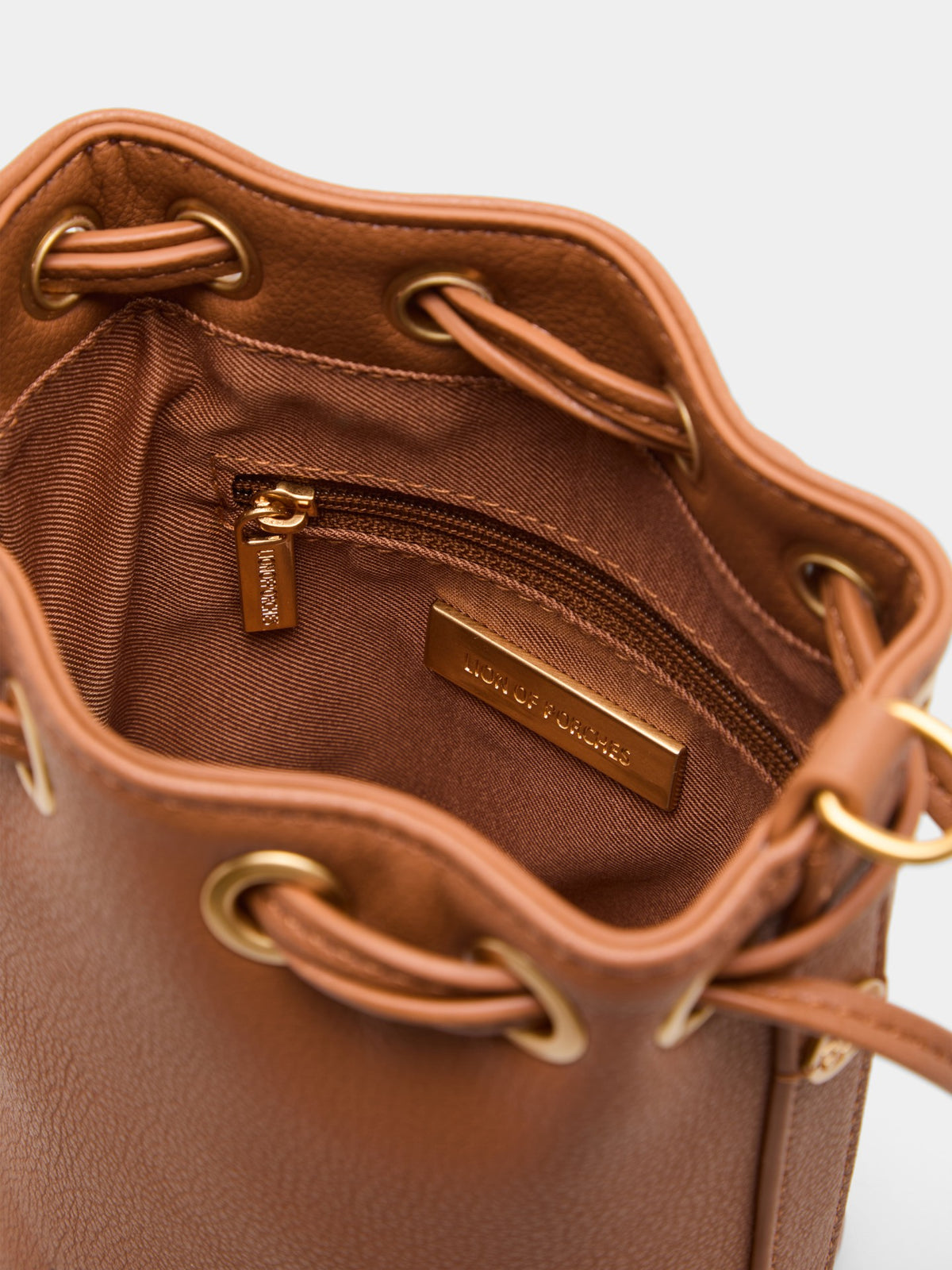 Mini Bolso Bucket con Cadena y correa ajustable
