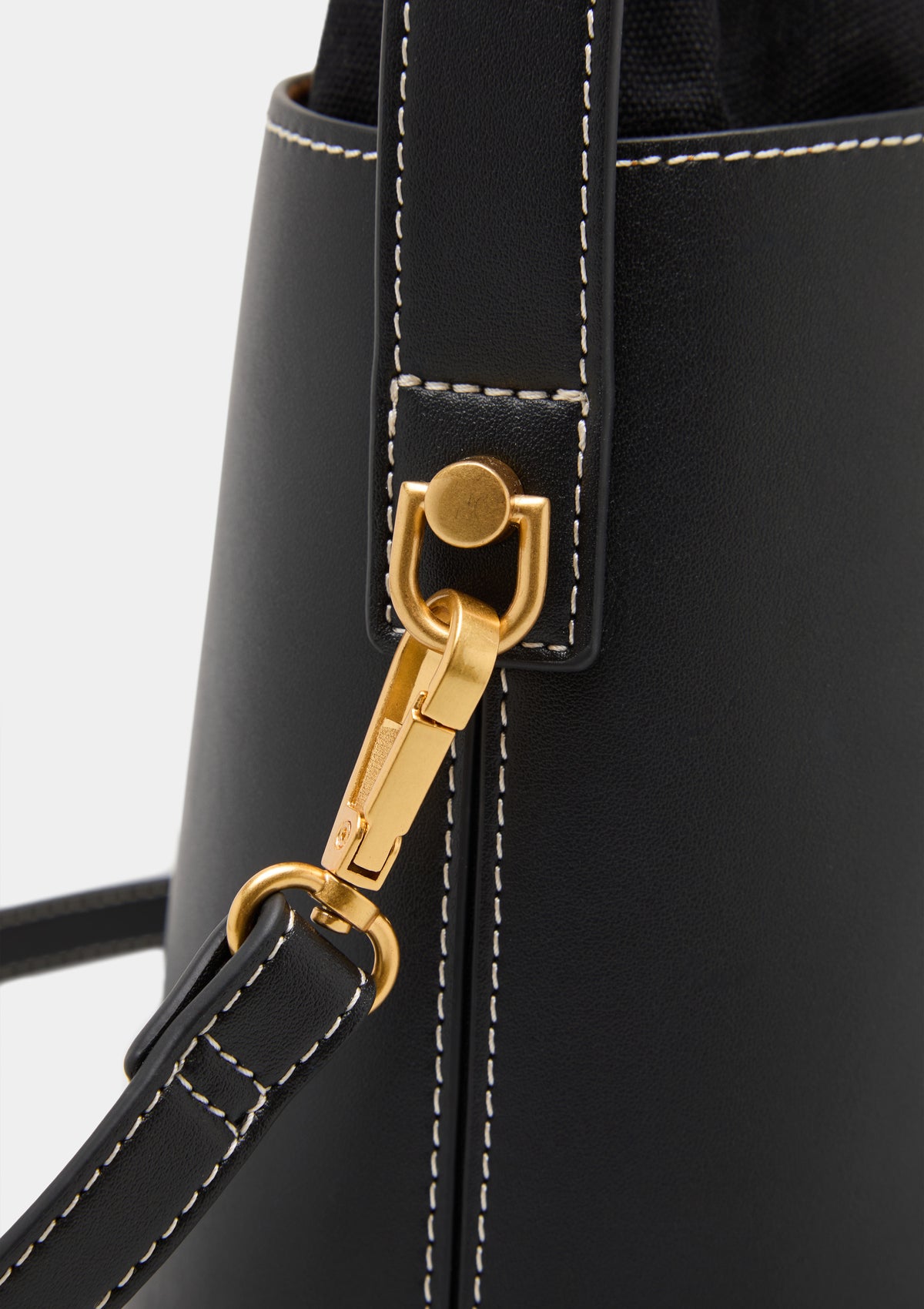 MINI BOLSO TIPO CUBO