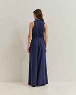 Mono halter con drapeado y pierna ancha