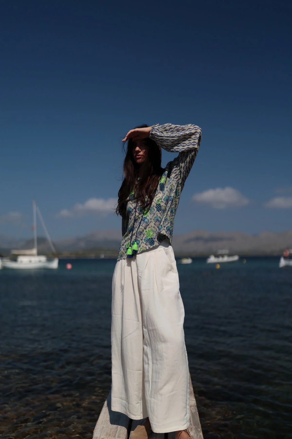 Blusa estampada de algodón con inspiración étnica