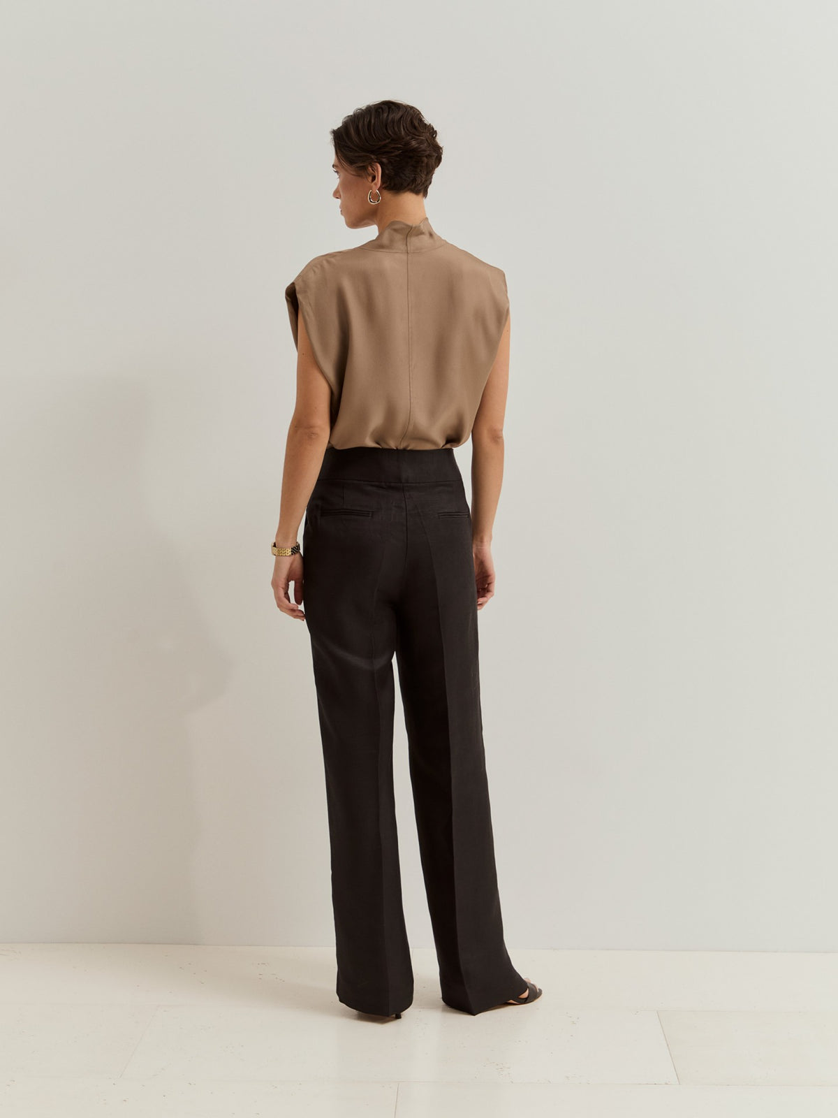 Pantalón Pierna Ancho de Lino con Pinzas