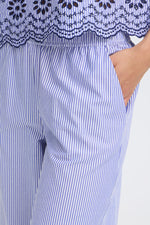 Pantalón Palazzo Rayas Bordado Floral