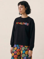 SUDADERA PUNTO CON BORDADO MULTICOLOR "PEPALOVES"
