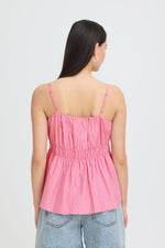 Top rosa de rayas con tirantes y frunce