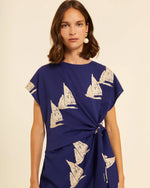 Vestido Anudado con Bordado Barcos