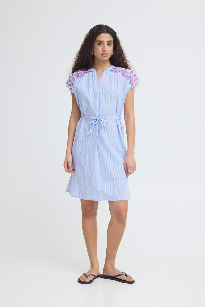 Vestido Corto de Rayas con Bordado Floral y Cinturón