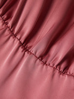 Vestido Largo Satinado Tono Rosa con Cintura Elástica