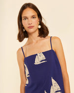 Vestido de Tirantes con Bordados de Barcos