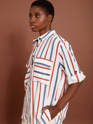Camisa Oversize de Rayas Azul y Rojas