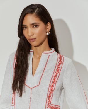 Blusa Detalles Rojos | Lion of Porches