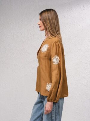 Blusa Fluida Soles Bordados