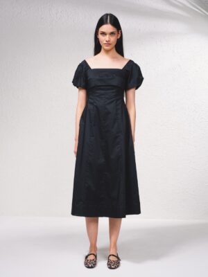 Vestido Largo con Escote Cuadrado