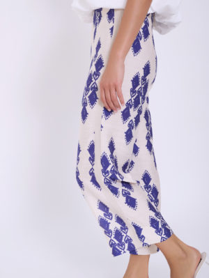 Pantalón con Estampado Ikat